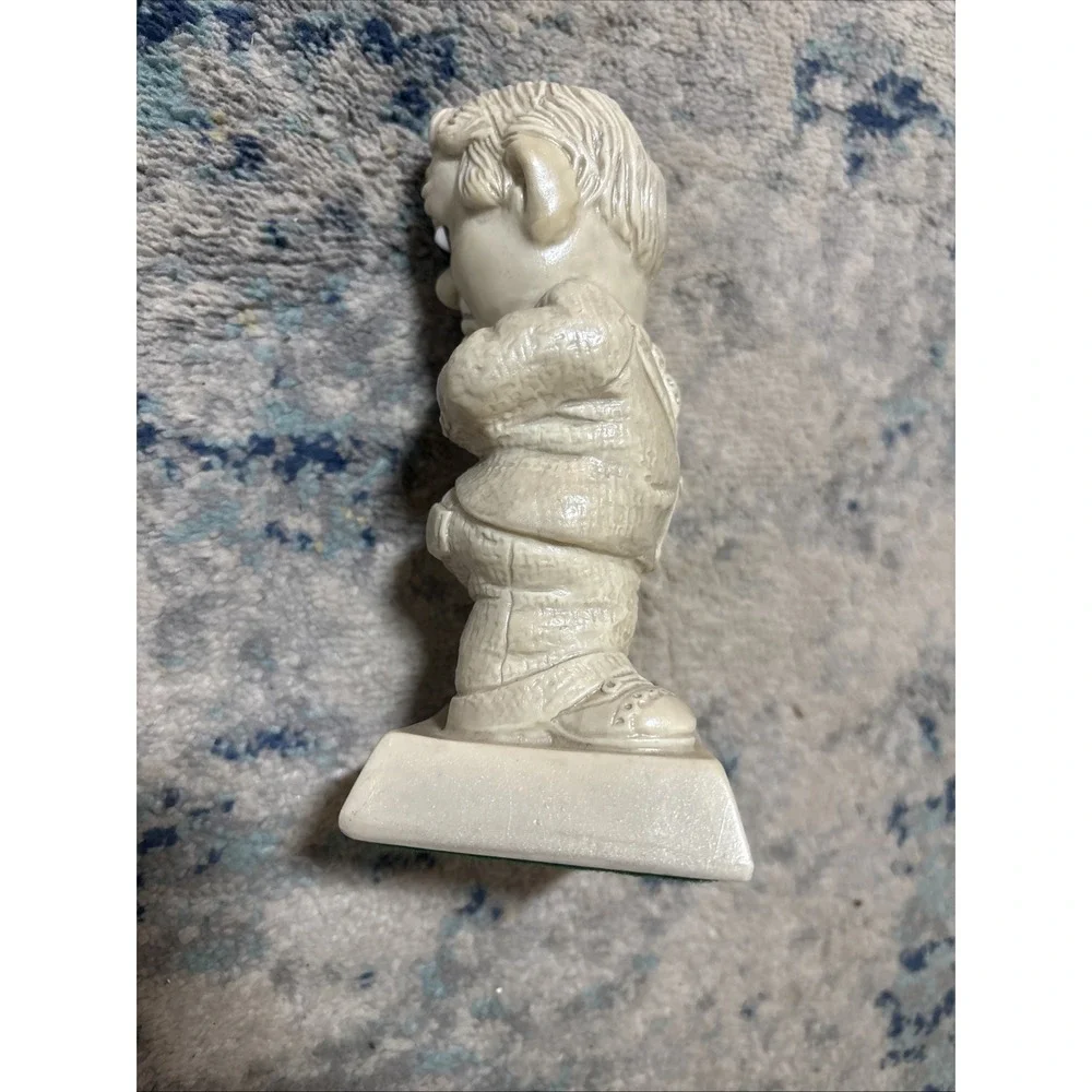 R & W Berries Co's 1973 Figurine Collectibles 